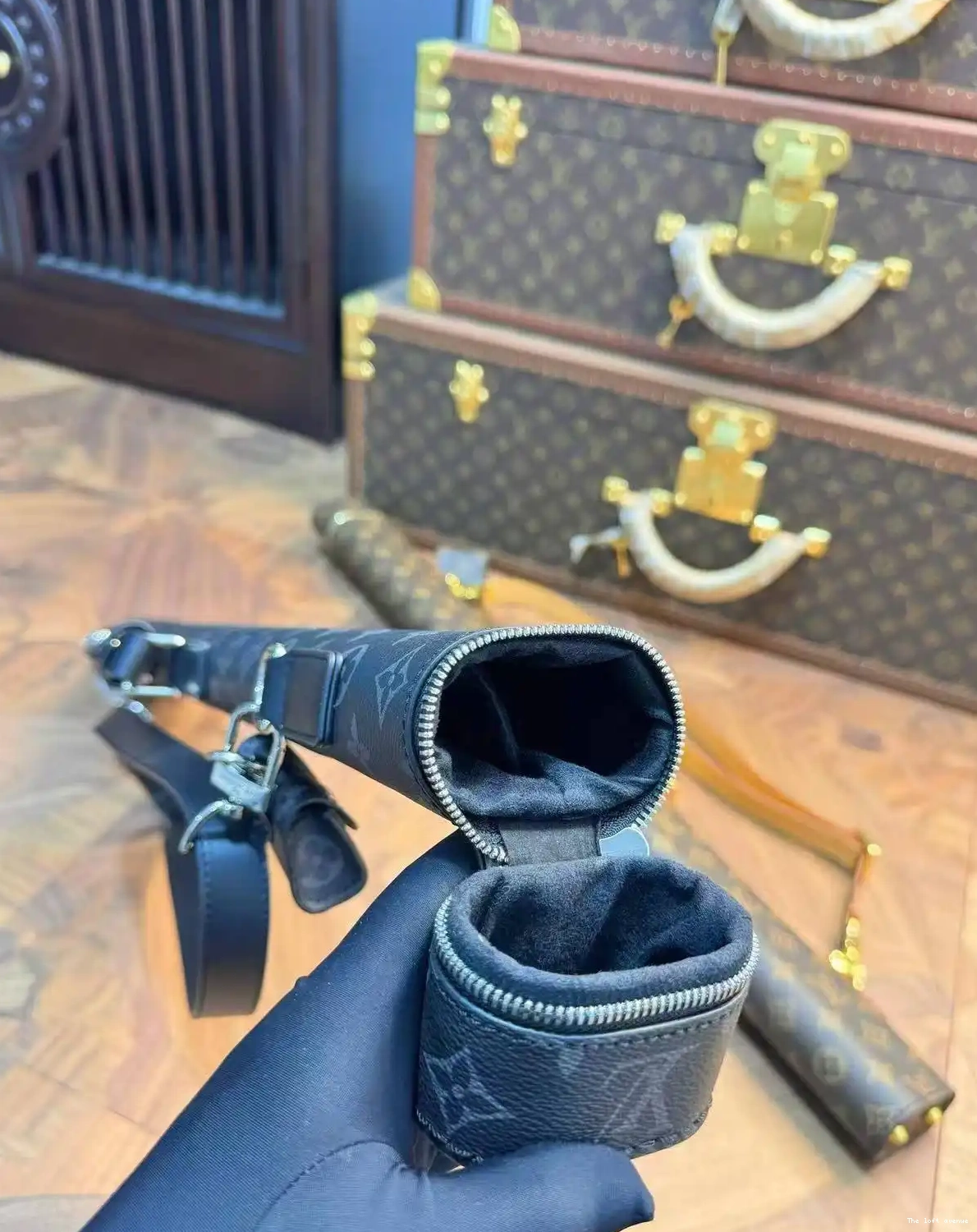 LV STICK COVER BILLIARD CUE 0602